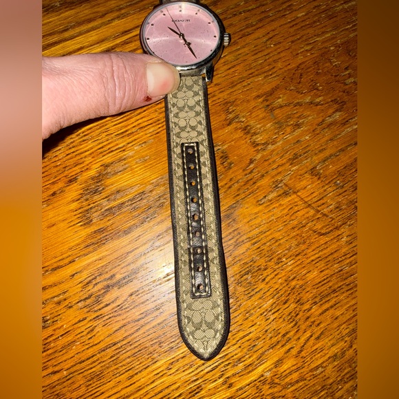 COACH Pink Dial Brown Logo Watch - Picture 5 of 11